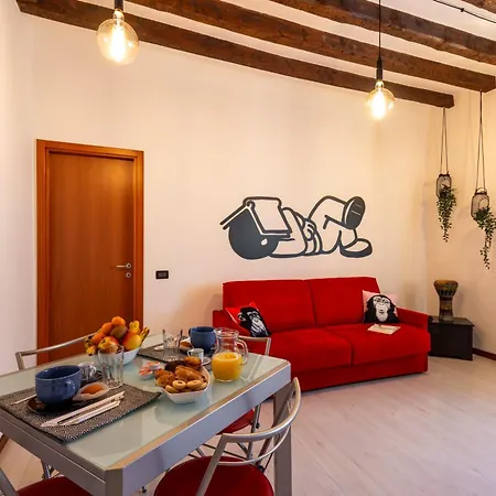 Lecco, 20 - In The Heart Of The Rainbow District * Milan